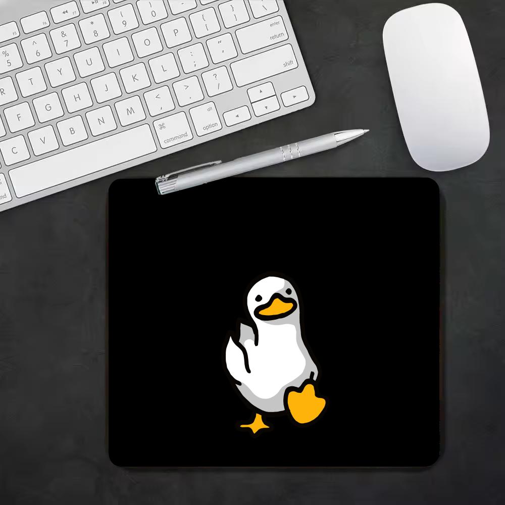 แผ่นรองเมาส์ลายห่านขาวน่ารัก ข - Desk Setup Background บทวิจารณ์และราคา