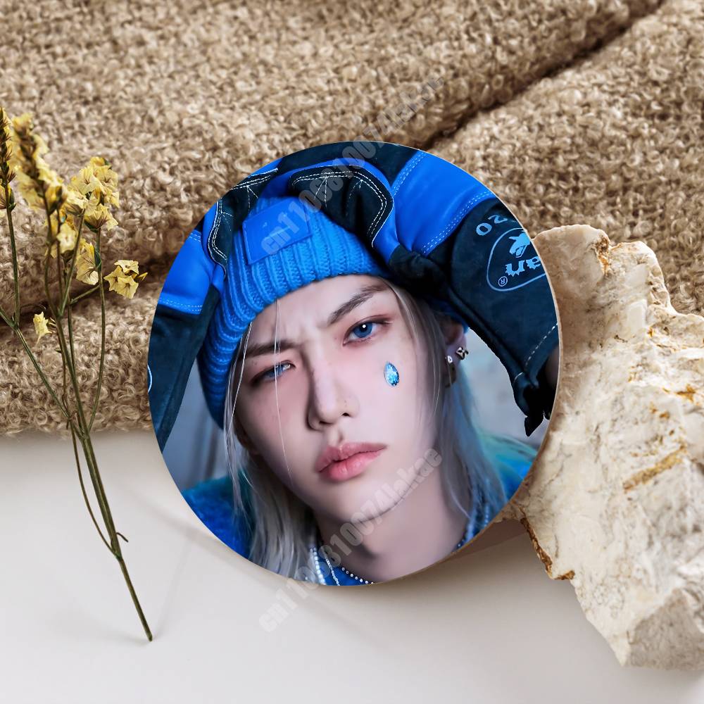 F-Felix L-Lee Yong Bok Kpop แผ - Desk Setup Kpop บทวิจารณ์และราคา