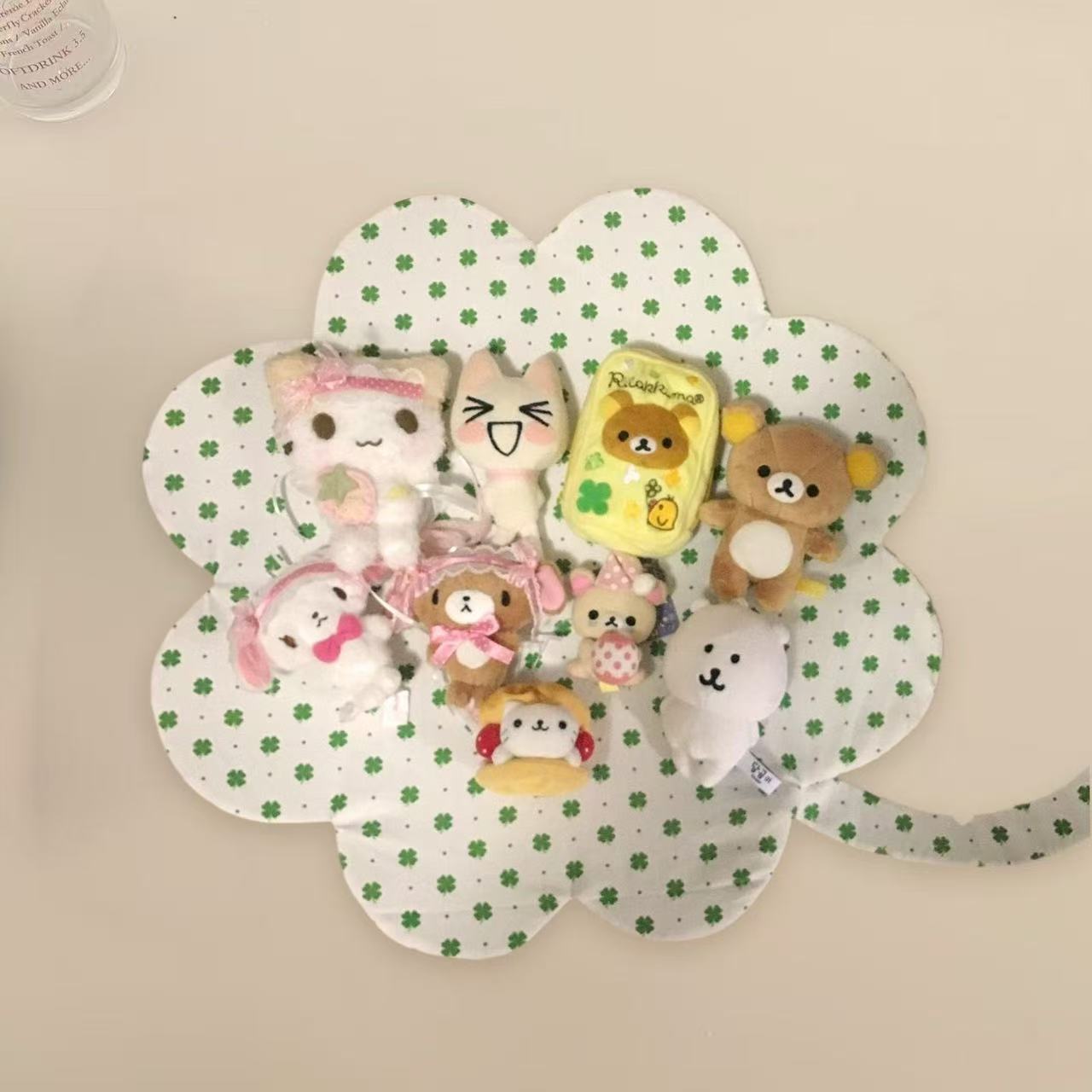 แผ่นรองจานลายจุดสไตล์ญี่ปุ่นโบ - Desk Setup Background บทวิจารณ์และราคา